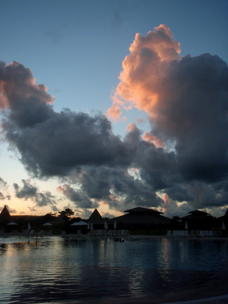 COLOURFUL CLOUDS