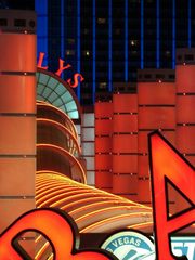 Colours and shapes bringing Las Vegas Architecture to life...