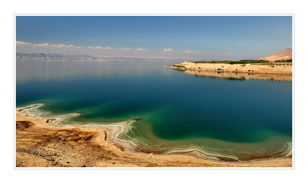 Colours of the Dead Sea