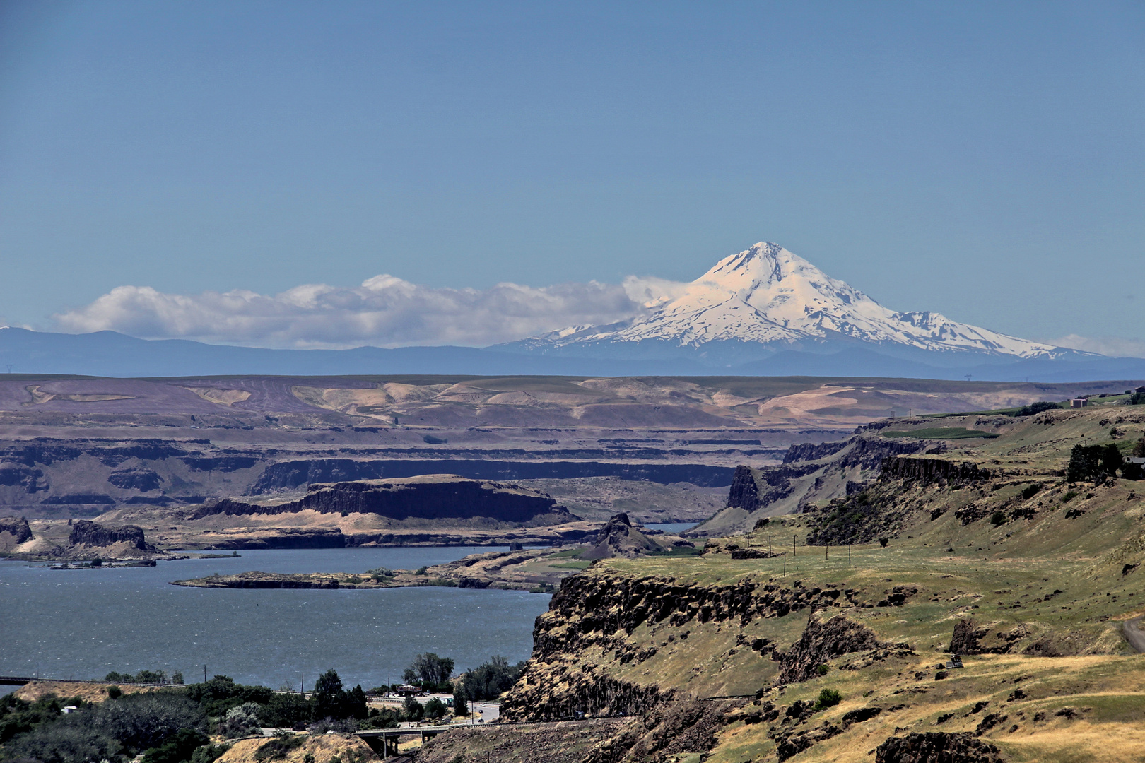 Columbia River - Mt.Hood