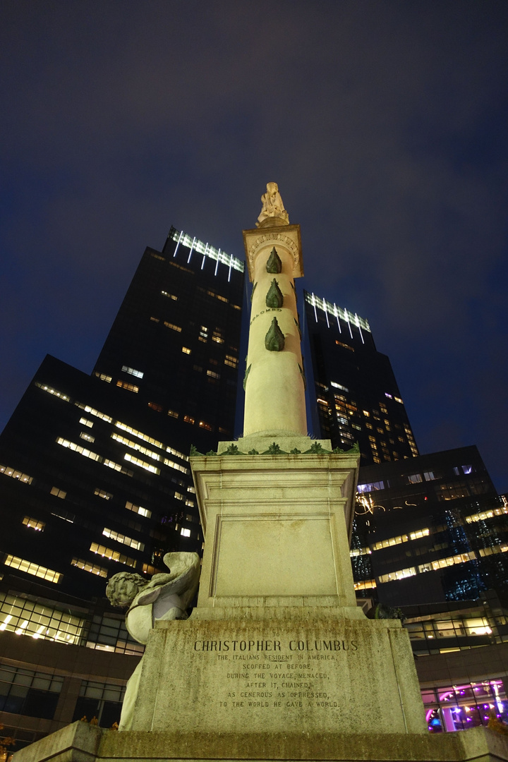 columbus säule bei nacht