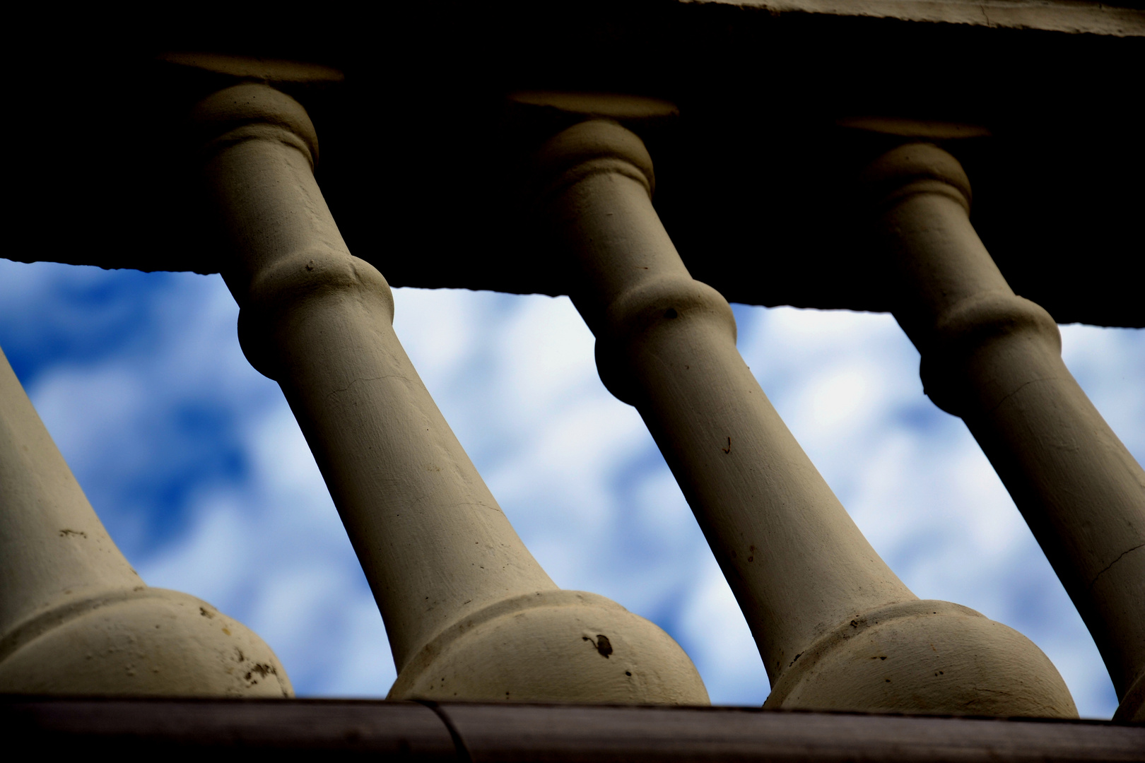 Columns to sky