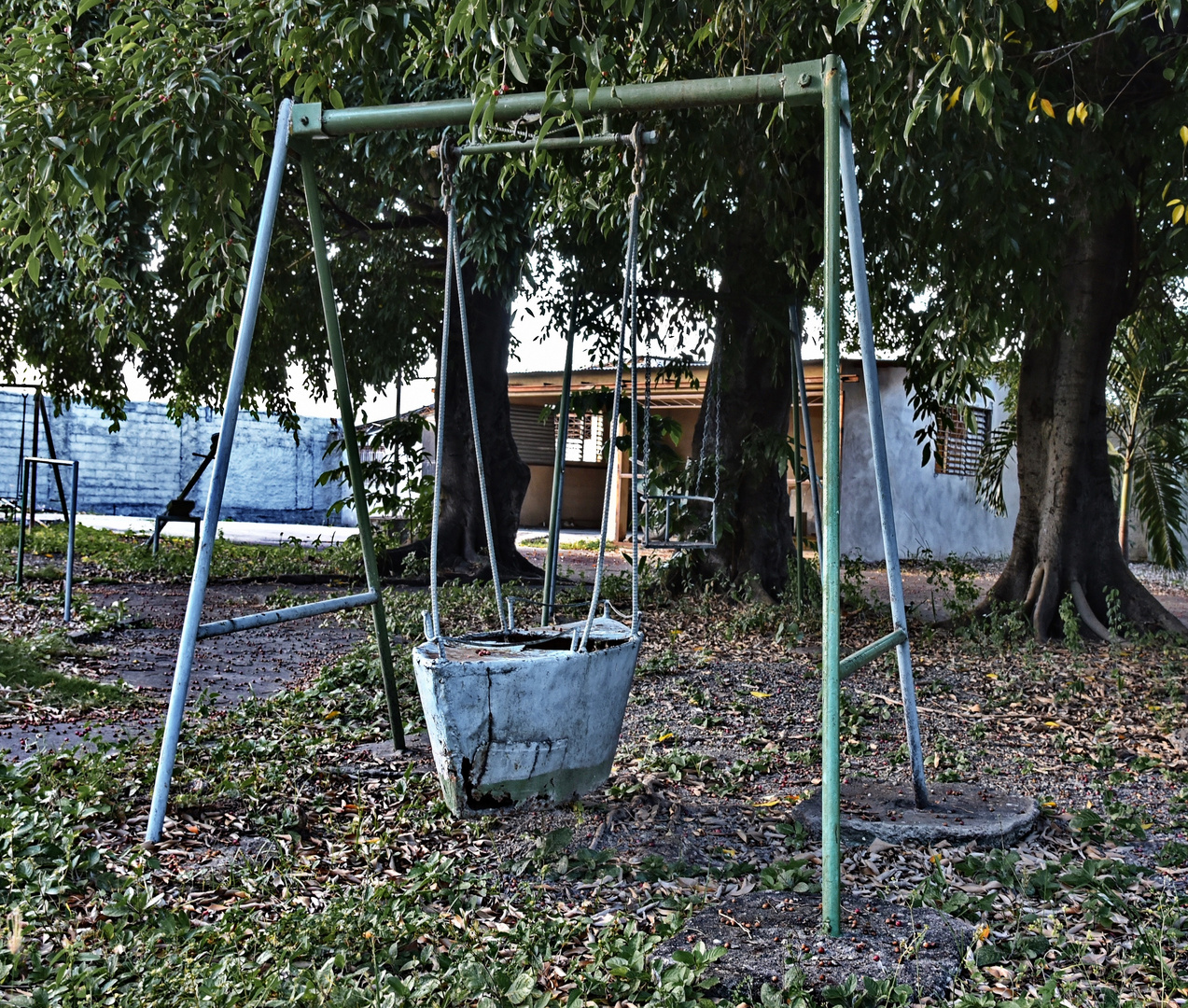 Columpio en forma de barco - Schiffschaukel  01