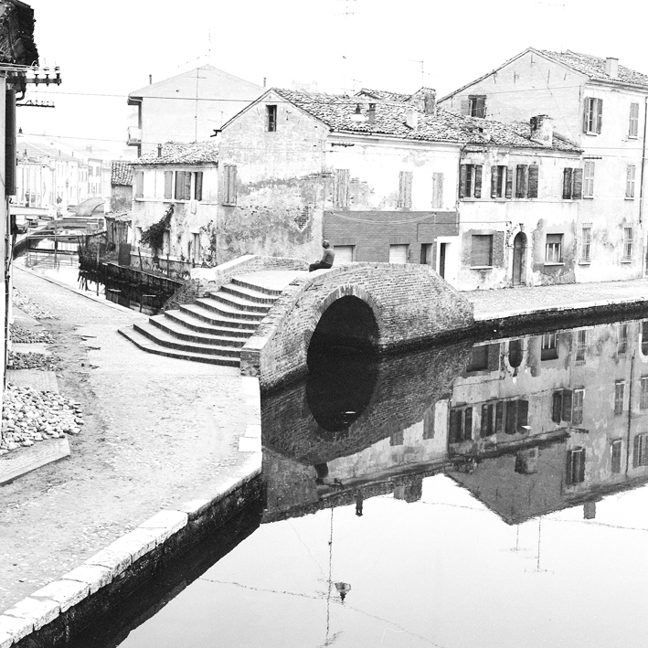 COMACCHIO A RIFLESSI NEL 1970 (1797)