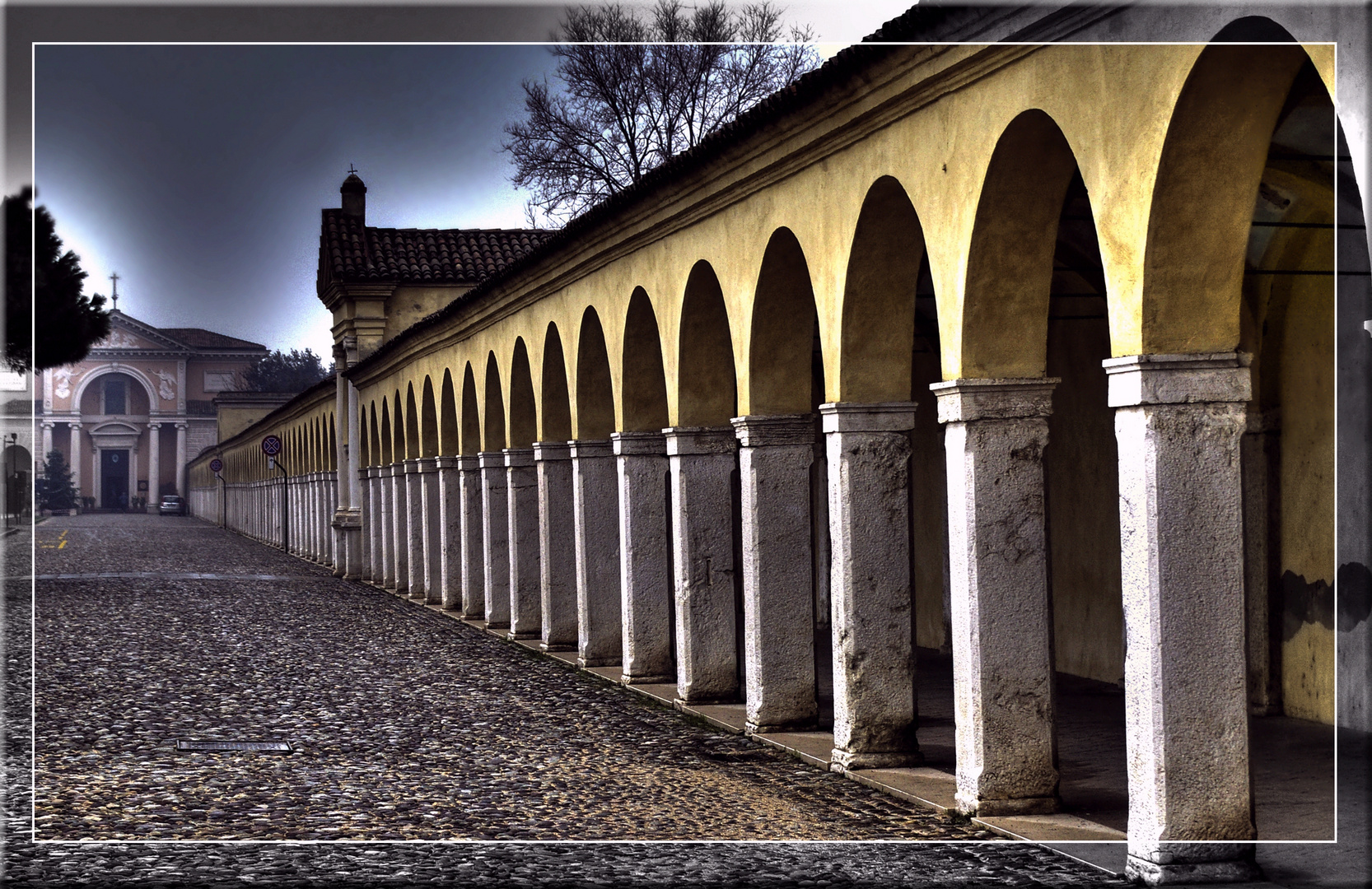 Comacchio, Loggiato dei Cappuccini