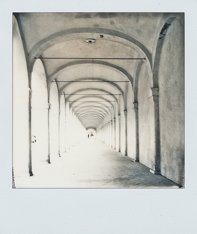 "Comacchio" polaroid sx70