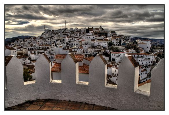 Comares