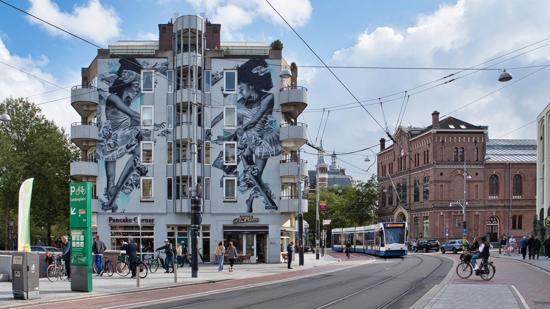 Combino 2066 beim Amsterdamer Leidseplein 