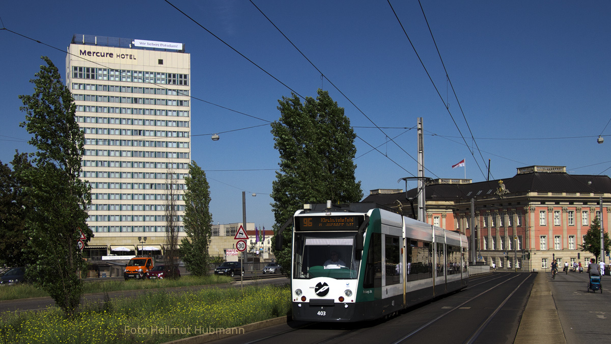 COMBINO VOR HISTORISCHER KULISSE