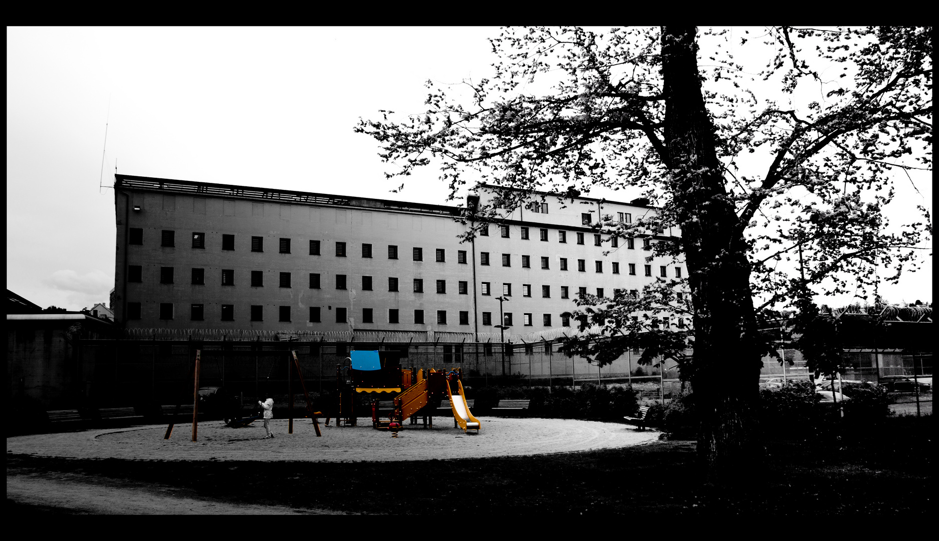 Come out and play (Oslo Jail)
