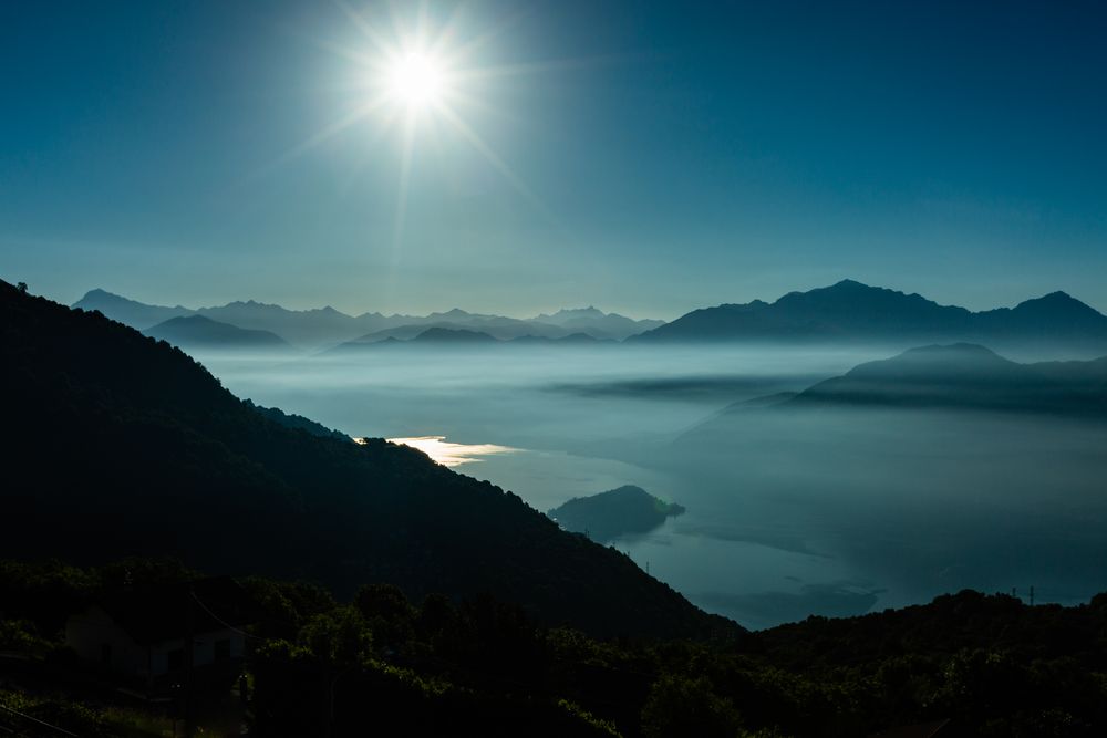 Comersee am frühen Morgen