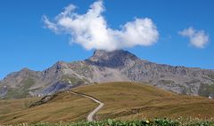 comme les fumèes d un volcan...