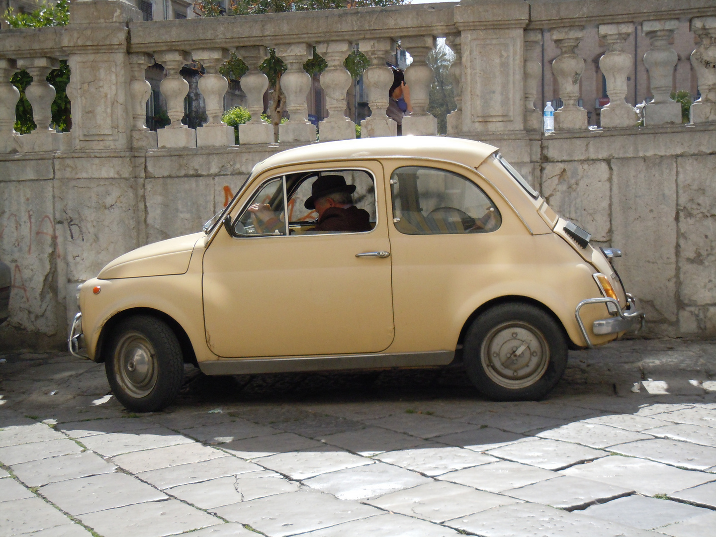 Comme neuve, livrée à domicile avec chauffeur