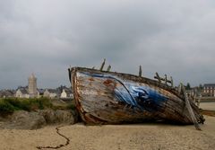 " Comme une baleine échouée "