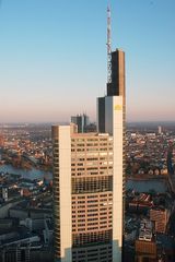 Commerzbank in der Abendsonne