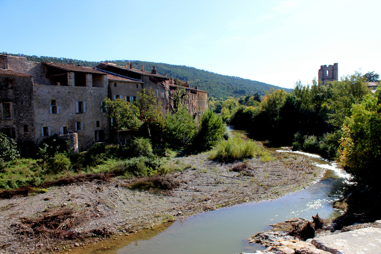 Commune de LAGRASSE (Aude)