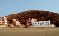 Complexe touristique sur la plage de Legzira – Ferienanlage am Strand von Legzira