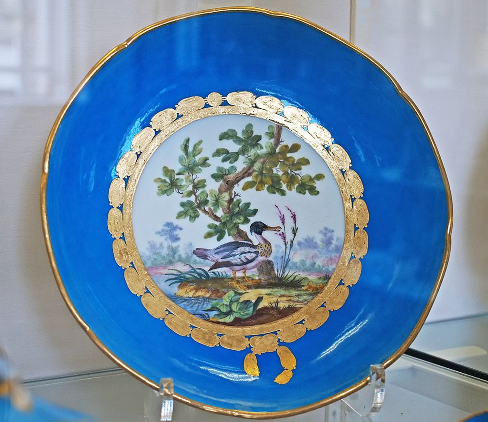 Compotier rond en porcelaine de Sèvres (XVIIIème)  --  Fitzwilliam Museum, Cambridge