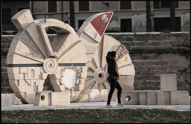 CON PASO FIRME HACIA EL FUTURO