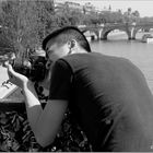 Concentration du photographe de rue...