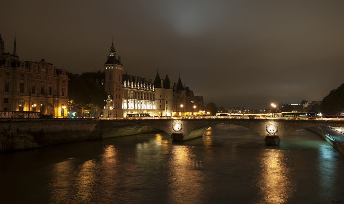 ~ Conciergerie @ Night ~