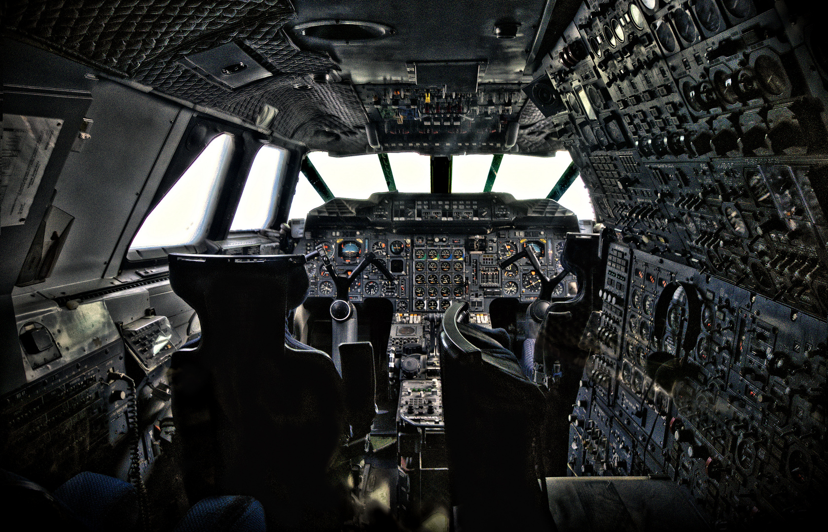 CONCORDE COCKPIT