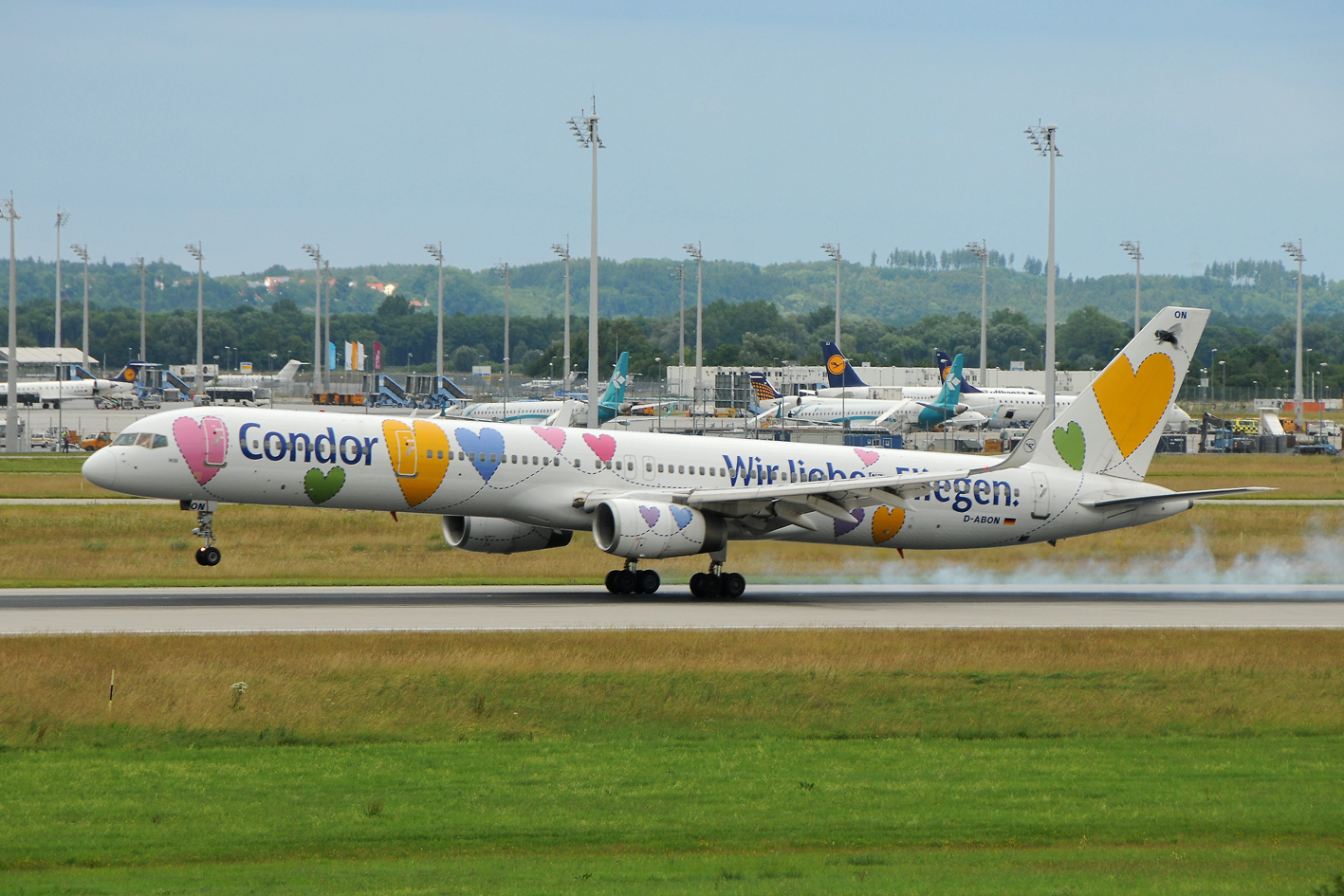 Condor Boeing 757-330 D-ABON  