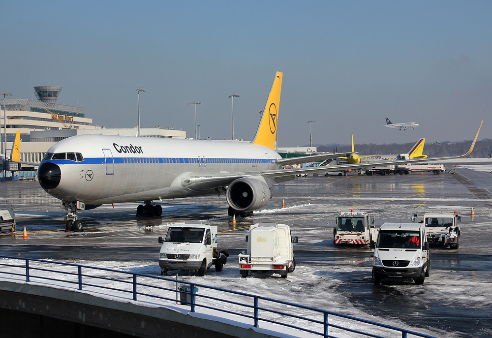 Condor Boeing 767-31B(ER) D-ABUM "Achim" #2