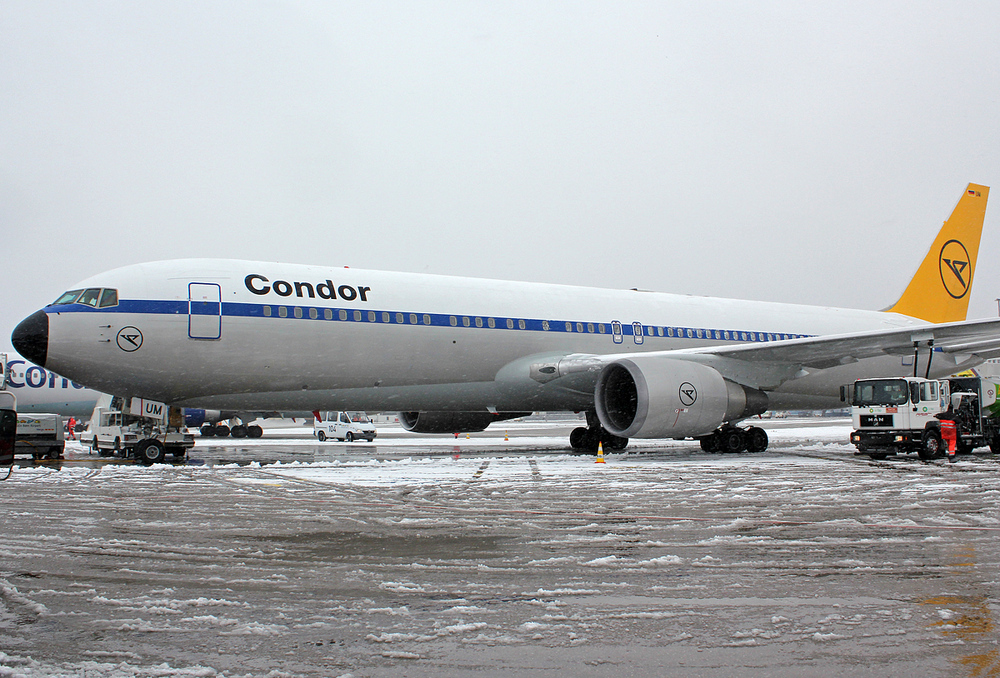 Condor Boeing 767-31B(ER) D-ABUM "Achim"