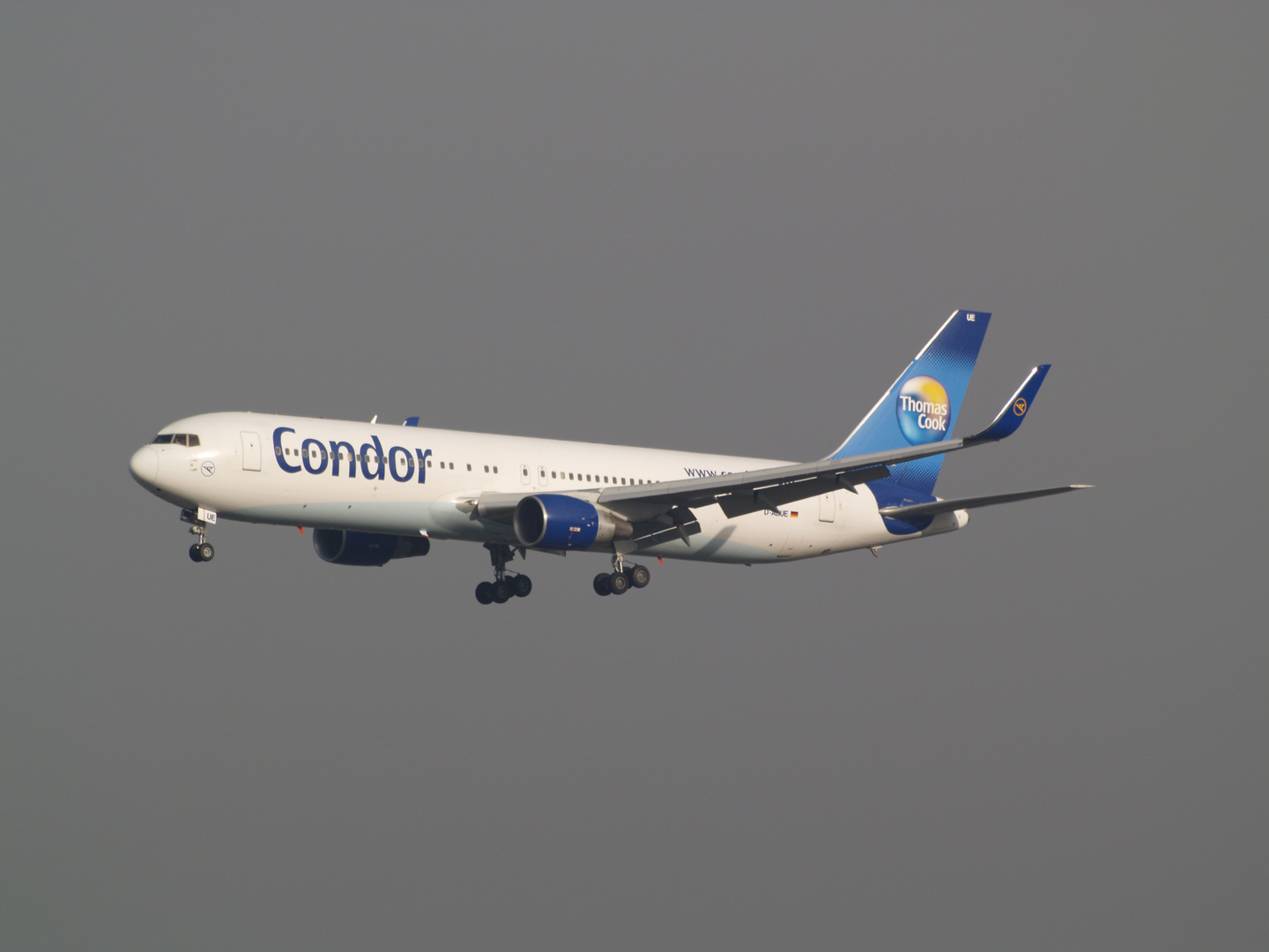 CONDOR Boeing 767-330 (W)
