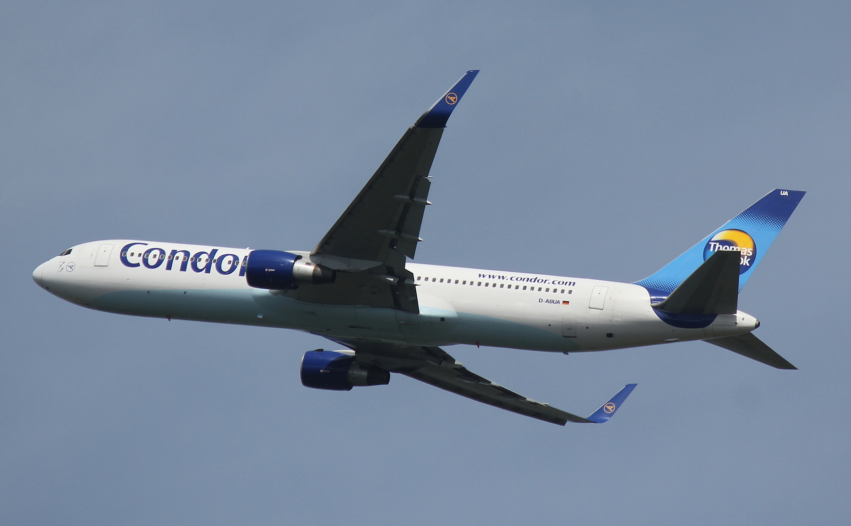 Condor Boeing 767-330ER D-ABUA