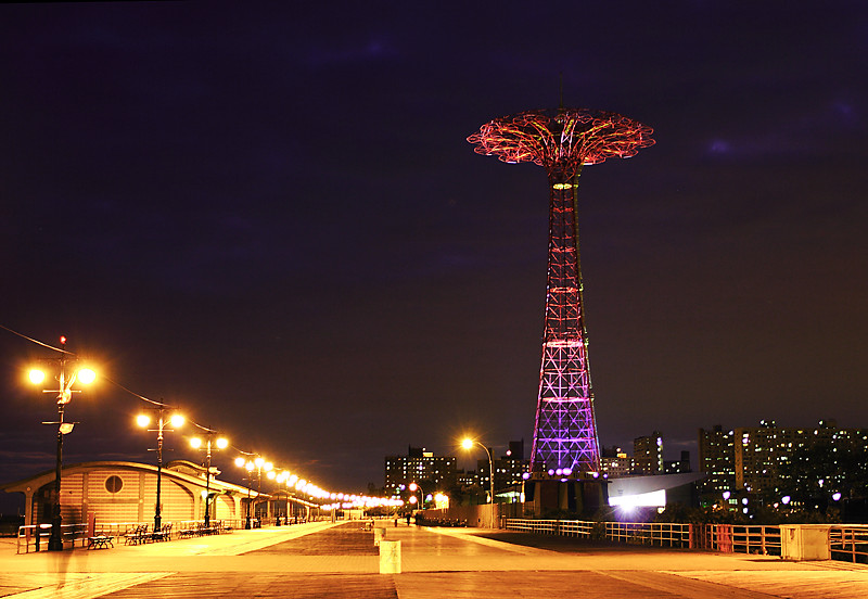 Coney Island bei Nacht