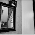 Confinement, le miroir du couloir