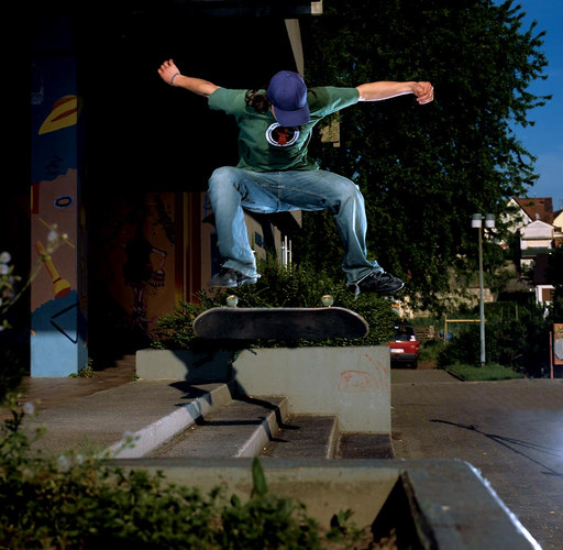 conny kickflip