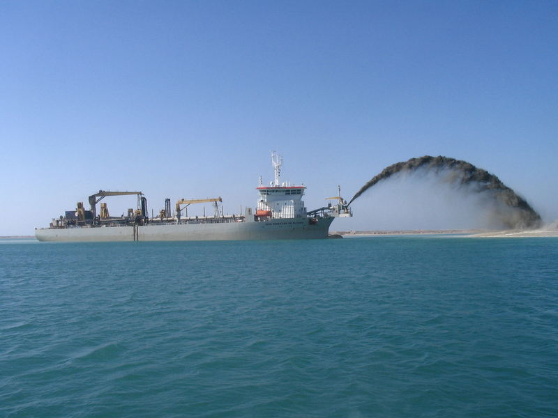 construction of PALM ISLAND DUBAI