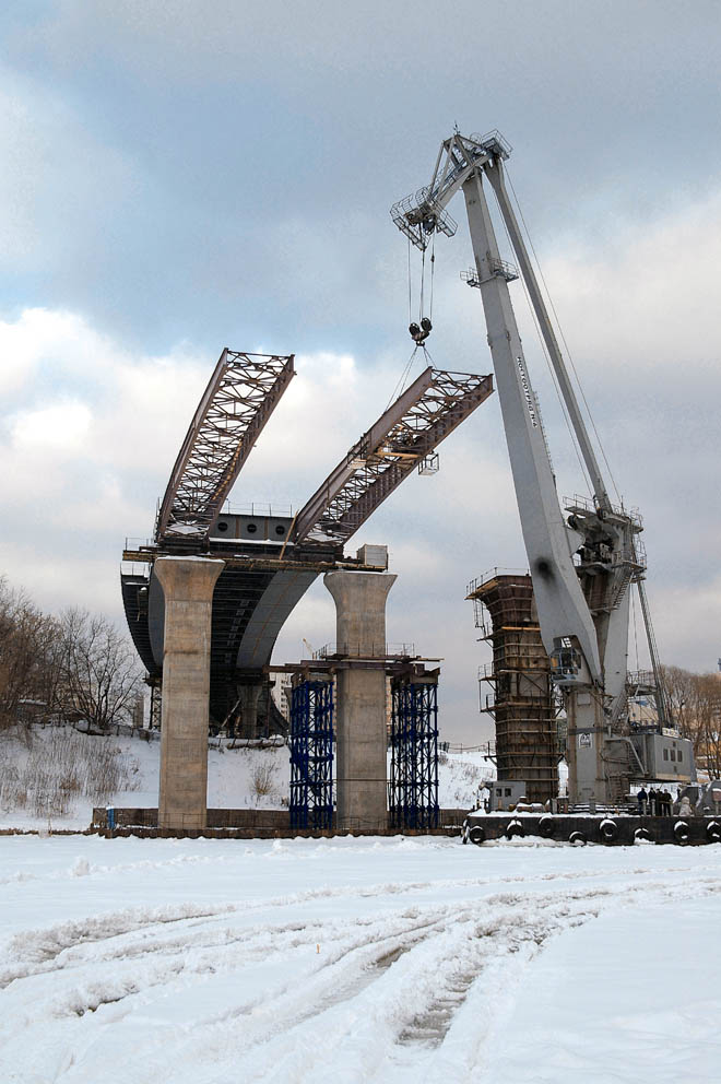 Construction of the new road bridge in "Silver Bor" - through the river Moscow - Moscow