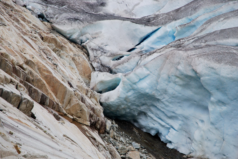 Contact: Aletsch Glacier