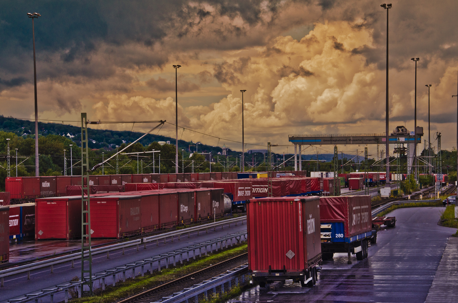 Container-Bahnhof in Wuppertal Langerfeld