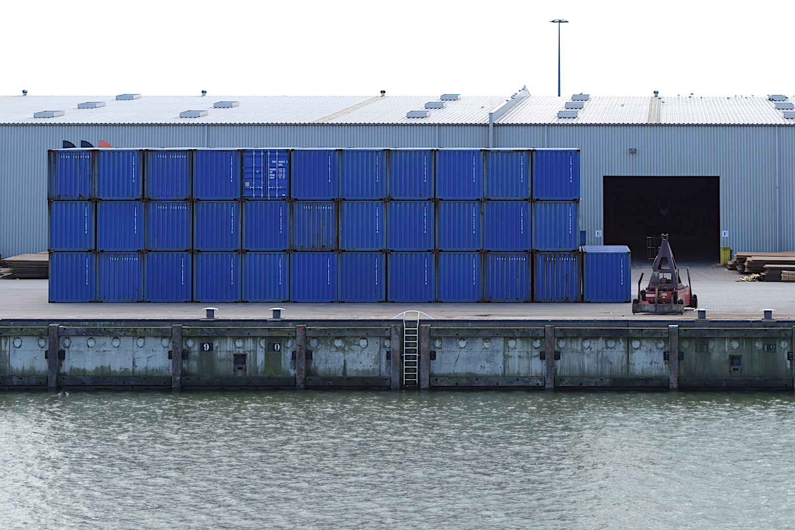 Container Blau