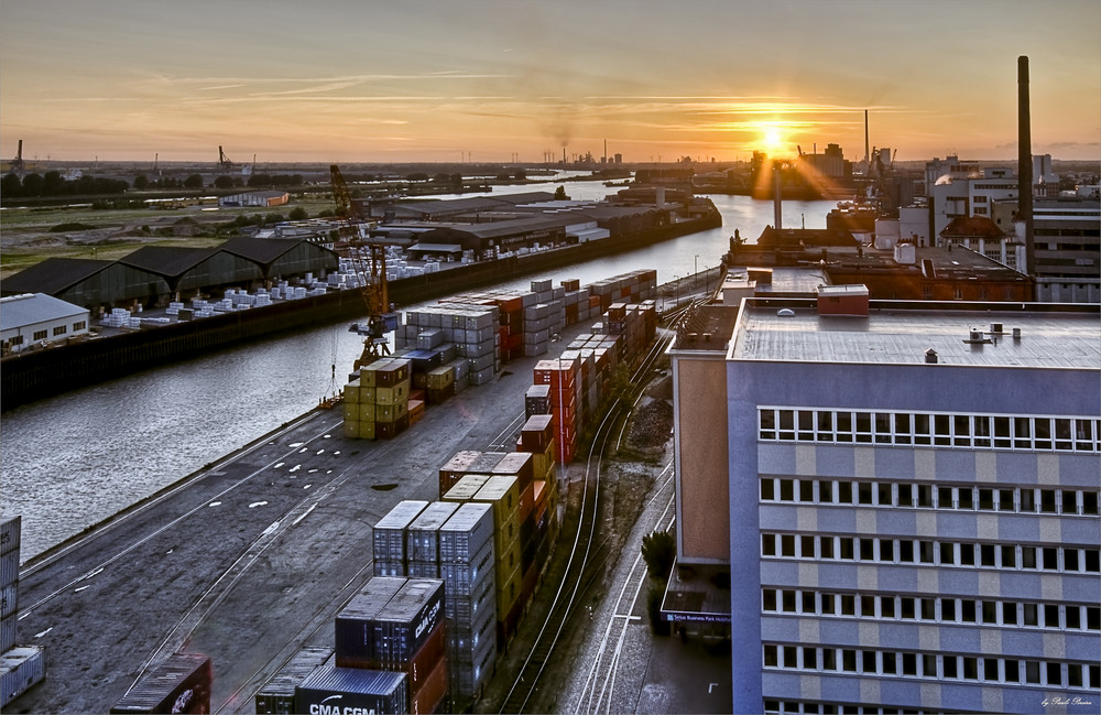 container harbour