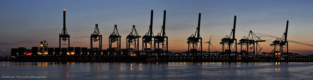 Container Terminal Altenwerder in Hamburg