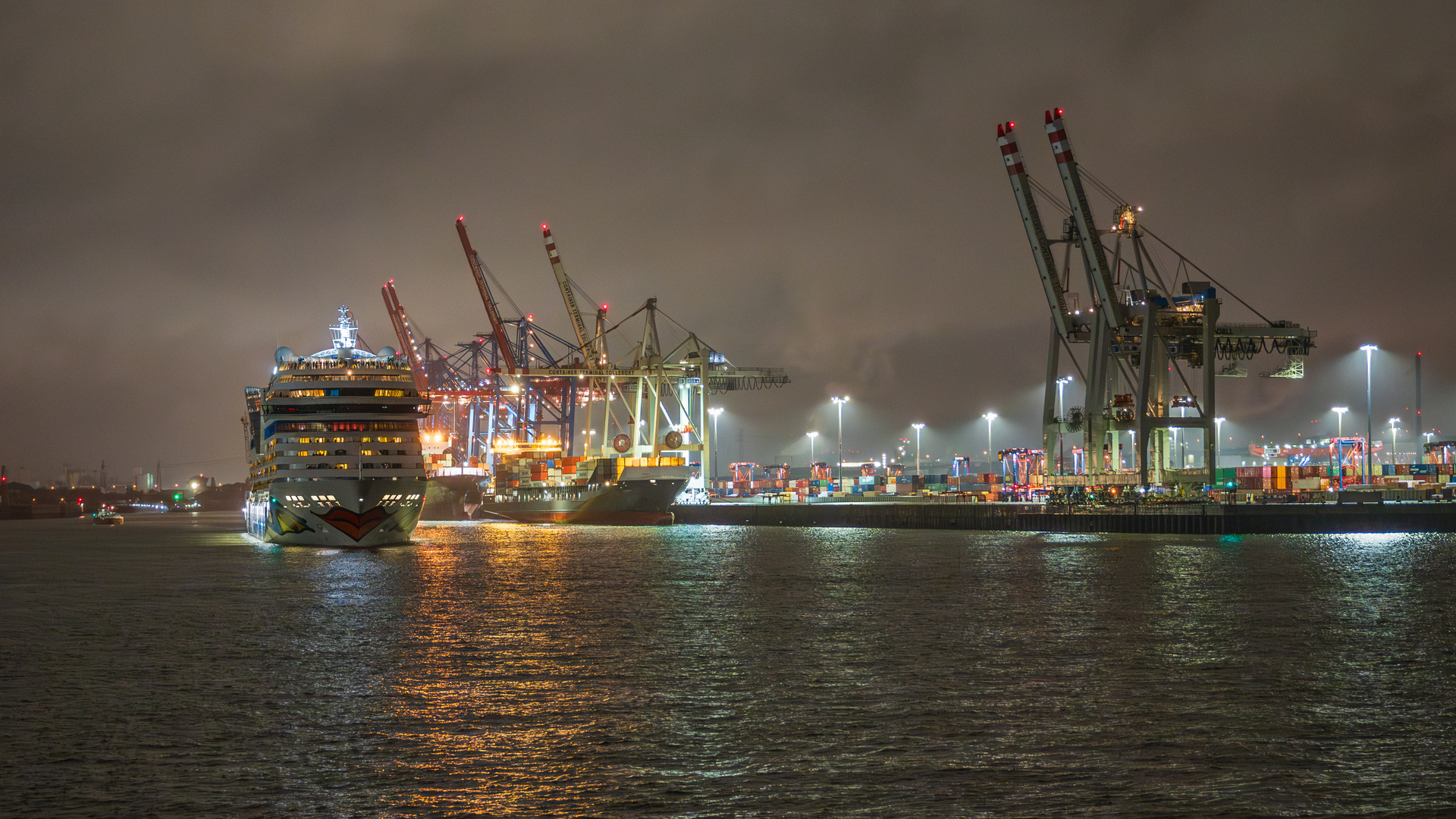 Container-Terminal Tollerort