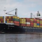 Containerfeederschiff 