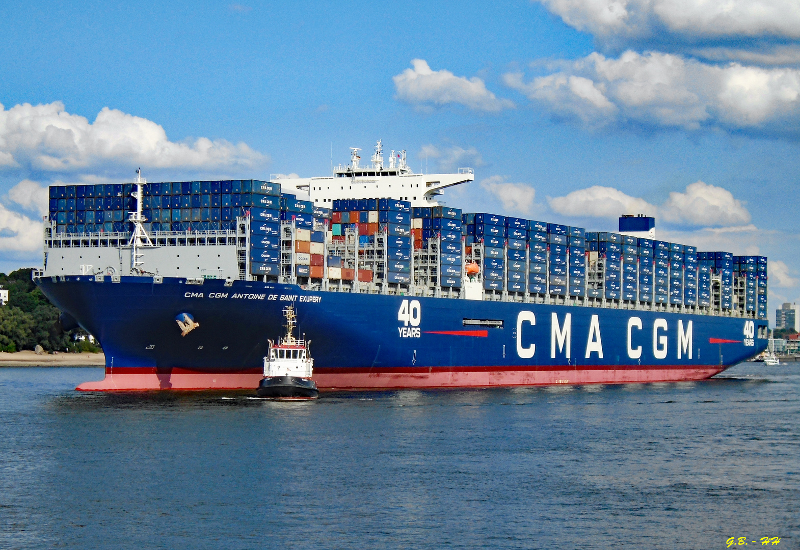 Containerfrachter "CMA CGM Antoine De Saint Exupery".....   