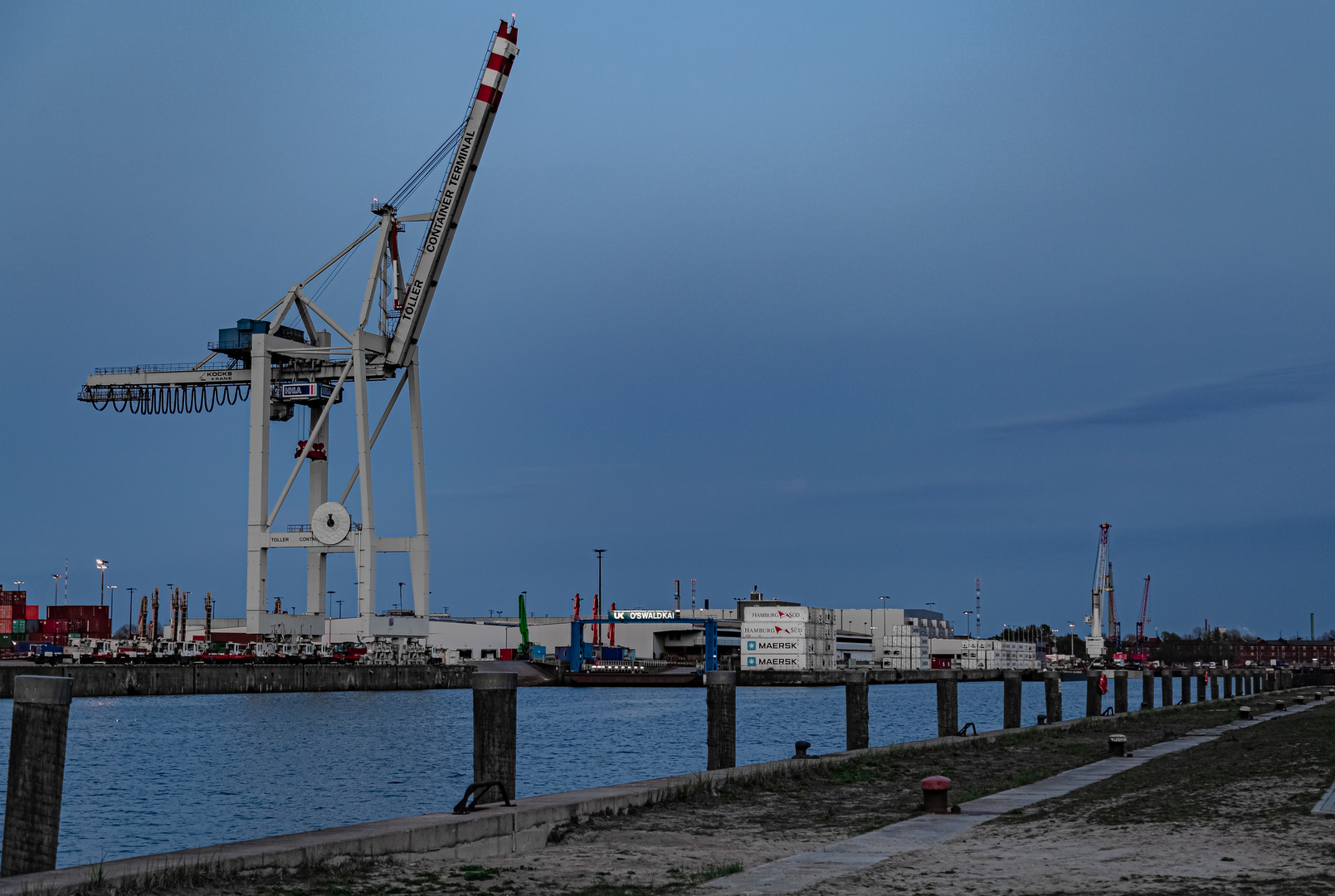 Containerkran im Hamburger Hafen