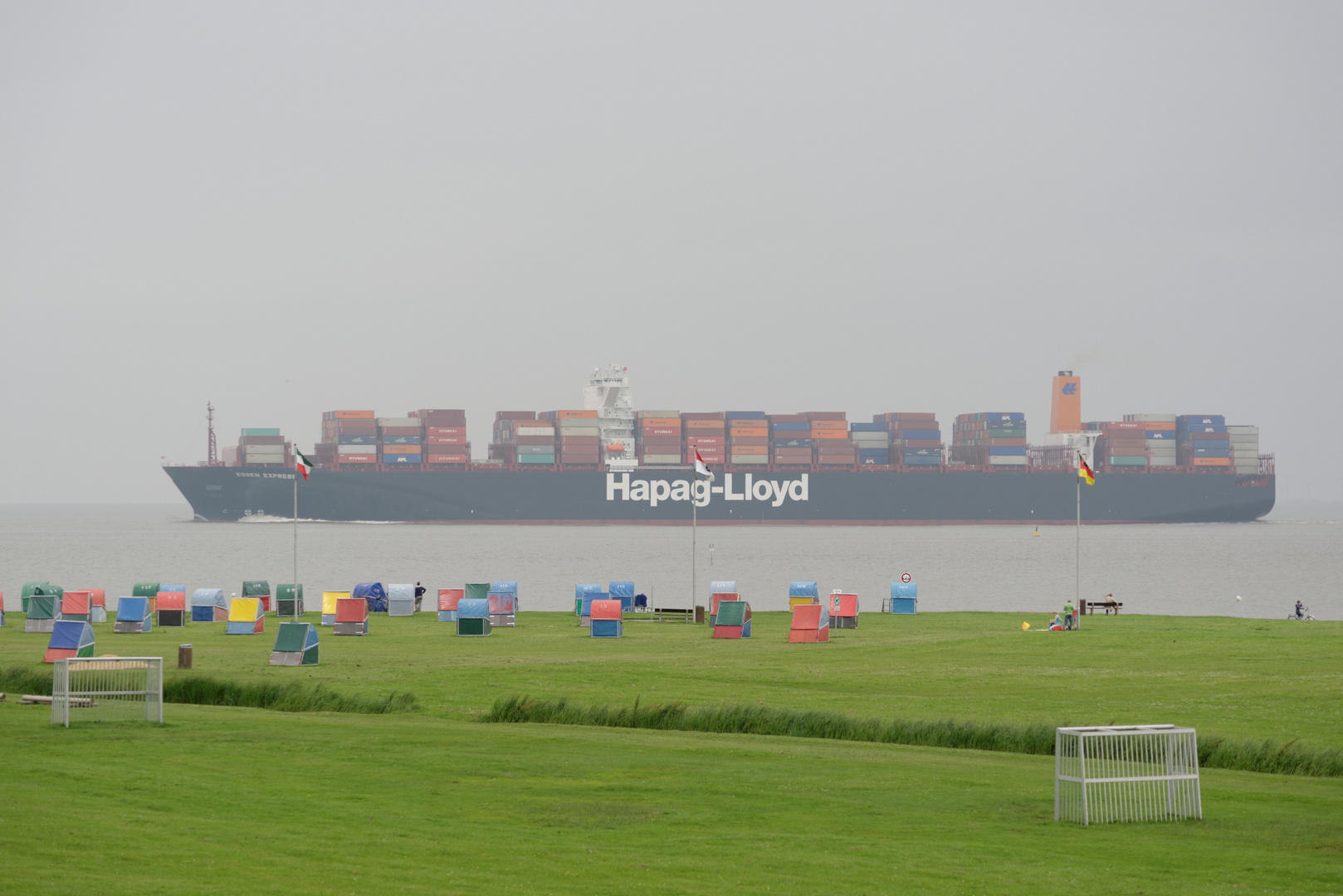 Containerschiff Essen Express