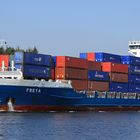 Containerschiff FREYA