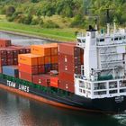 Containerschiff im N-O-K