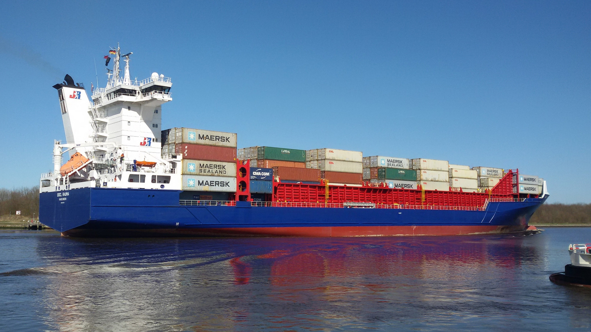 Containerschiff OOCL RAUMA 