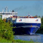 Containerschiff " OOCL RAUMA " (2)